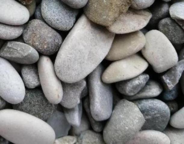 Где заказать гальку и каменную крошку с доставкой?  в Ростове-на-Дону