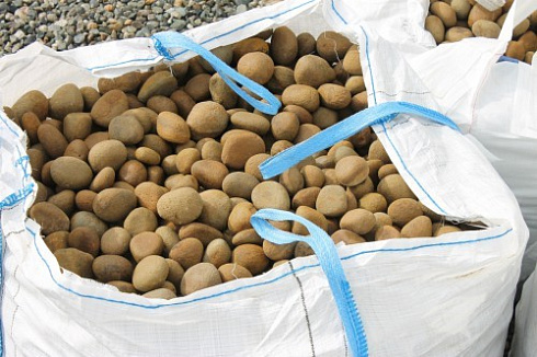 Kamenclub.ru: Песчаник ядра, фр. 100-300 мм  купить в Ростове-на-Дону песчаник бежевый серый рыжий речная галька 5 000 руб/т   фото КАМЕНЬ КЛУБ