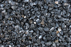 Kamenclub.ru: Щебень крошка черный (мрамор) фр. 3-5 мм.  купить в Ростове-на-Дону мрамор черный белый с прожилками щебень мраморный декоративный колотый 18000 руб/т   фото КАМЕНЬ КЛУБ