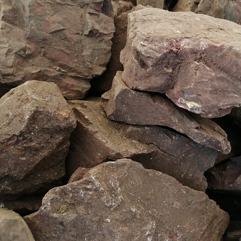 фото Яшма красная  (фр. 70-100 мм)  купить в Ростове-на-Дону в интернет-портале КАМЕНЬ КЛУБ