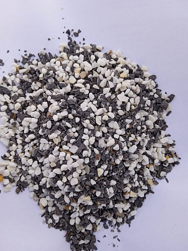 Kamenclub.ru: Мраморная крошка (щебень крошка микс : белый-черный-розовый) фр. 3-5 мм.  купить в Ростове-на-Дону мрамор белый, черный, розовый, разноцветный мраморная каменная крошка декорвтивная 12000 руб/т   фото КАМЕНЬ КЛУБ