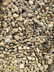 Kamenclub.ru: Галька речная окат рыжая фр. 20-40 мм. купить  в Ростове-на-Дону галька речная окатанная рыжая желтая серая округлая речная галька 5000 руб/т   фото КАМЕНЬ КЛУБ