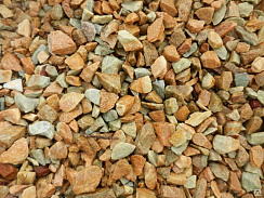 Kamenclub.ru: Щебень крошка желтый (ЗЛАТОЛИТ) фр. 3-5 мм.  купить в Ростове-на-Дону златолит золотистый, бежевый, желтый мрамор 12 000 руб/т   фото КАМЕНЬ КЛУБ