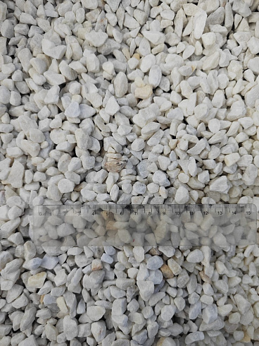 Kamenclub.ru: Мраморная крошка, щебень, цвет-белый, фр. 5-10 мм.  купить в Ростове-на-Дону мрамор белый, айвори, молочный мраморная каменная крошка ландшафтная 12000 руб/т   фото КАМЕНЬ КЛУБ