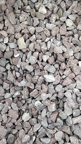 Kamenclub.ru: Мраморная крошка (щебень галтованный розовый) фр.20-40 мм.  купить в Ростове-на-Дону мрамор розовый, красный оголтованный округлый щебень  15000 руб/т   фото КАМЕНЬ КЛУБ