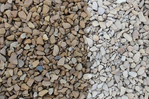 Kamenclub.ru: Щебень крошка желтый (песчаник) фр. 10-20 мм.  купить в Ростове-на-Дону песчаник бежевый, серый, рыжий декоративный ландшафтный щебень колотый 9500 руб/т   фото КАМЕНЬ КЛУБ
