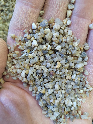 Кварцевый песок сухой фракцинированный фр. 1,6-4 мм.  купить в Ростове-на-Дону фото Камень Клуб