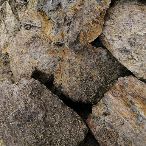 фото Змеевик салатовый  (фр. 70-100 мм)  купить в Ростове-на-Дону в интернет-портале КАМЕНЬ КЛУБ