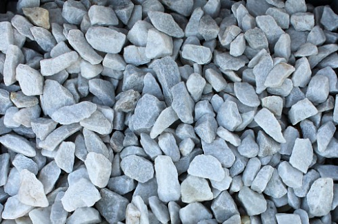 Kamenclub.ru: Мраморная крошка, щебень, цвет-белый, фр. 40-70 мм.  купить в Ростове-на-Дону мрамор белый молочный айвори мраморный каменный декоративный  12000 руб/т   фото КАМЕНЬ КЛУБ