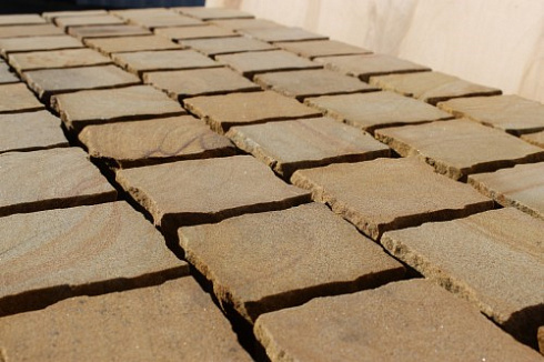 Kamenclub.ru: Песчаник брусчатка (Прага) art PSG-10-07  купить в Ростове-на-Дону    2600 руб/кв.м   фото КАМЕНЬ КЛУБ