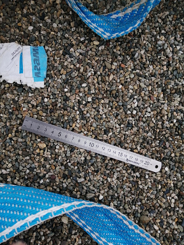 Kamenclub.ru: Галька речная окат (серая) фр.3-5 мм купить  в Ростове-на-Дону галька речная серая бежевый темно-серый окатанный речной камень округлый 9500 руб/т   фото КАМЕНЬ КЛУБ