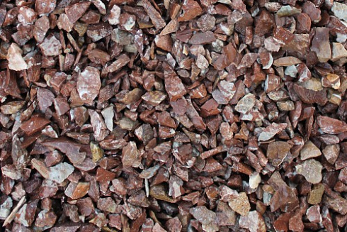 Kamenclub.ru: Мраморная крошка (щебень крошка розовый) фр. 3-5 мм.  купить в Ростове-на-Дону мрамор розовый, красный декоративная ландшафтная мраморная крошка 11500 руб/т   фото КАМЕНЬ КЛУБ