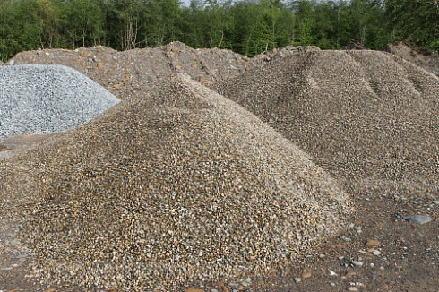 Kamenclub.ru: Галька окат (серо-желтая) фр.10-20 мм. купить  в Ростове-на-Дону галька серо-желтая, рыжая, серый речная окатанная округлая галька 5000 руб/т   фото КАМЕНЬ КЛУБ