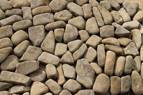 Kamenclub.ru: Песчаник брусчатка  купить в Ростове-на-Дону    5 500 руб/т   фото КАМЕНЬ КЛУБ