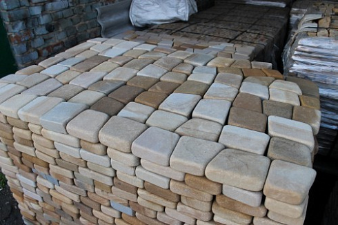 Kamenclub.ru: Песчаник брусчатка (Готика) art PSG-L-01  купить в Ростове-на-Дону    2300 руб/кв.м   фото КАМЕНЬ КЛУБ