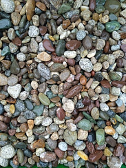 Kamenclub.ru: Галька речная окат цветная фр.5-10 мм. купить  в Ростове-на-Дону галька речная белый, серый, красноватый, синий, темно-серый речная окатанная галька декоративная 6800 руб/т   фото КАМЕНЬ КЛУБ